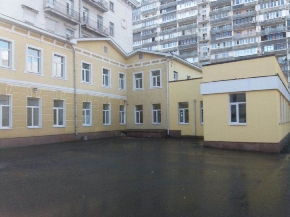 фасад дома, здание по адресу г Москва, ул Большая Полянка, д 39 стр 1 